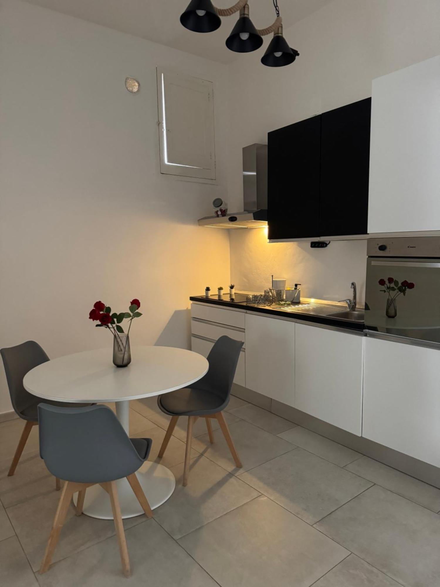 L&S Rooms Monopoli Eksteriør bilde