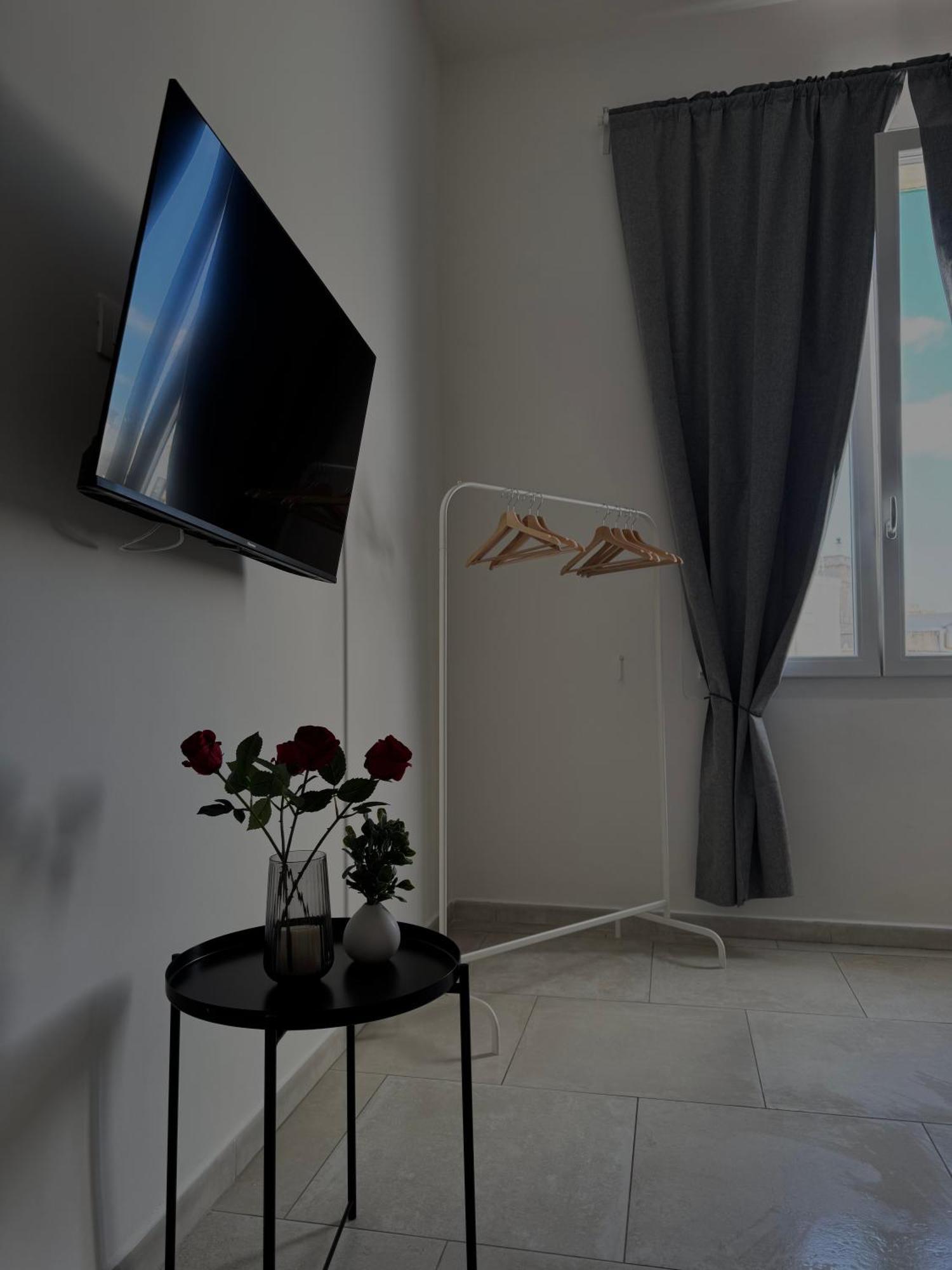 L&S Rooms Monopoli Eksteriør bilde