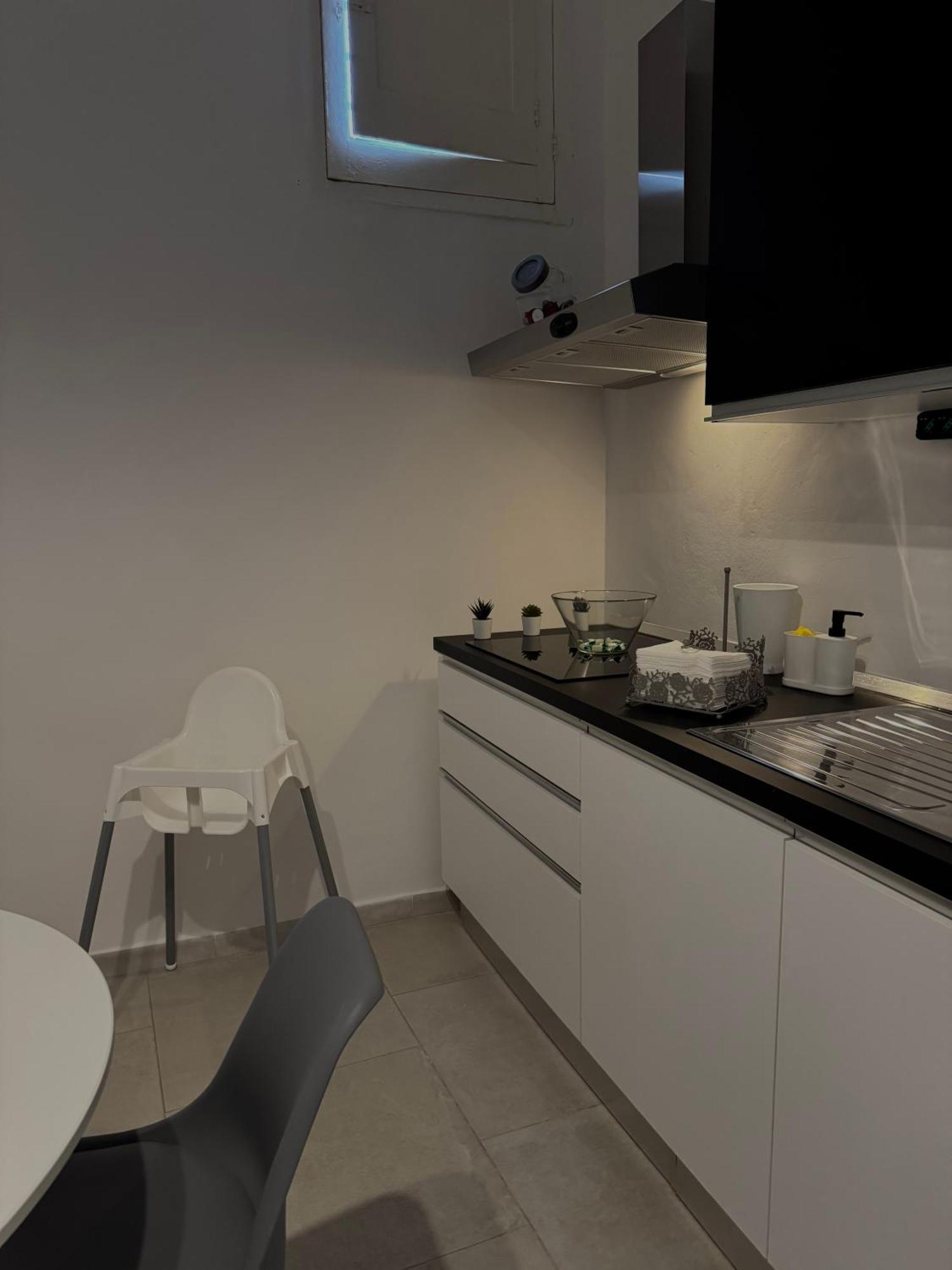 L&S Rooms Monopoli Eksteriør bilde